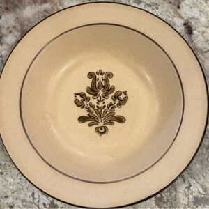 Vintage Pfaltzgraff Village 8” Round Vegetable Bowl